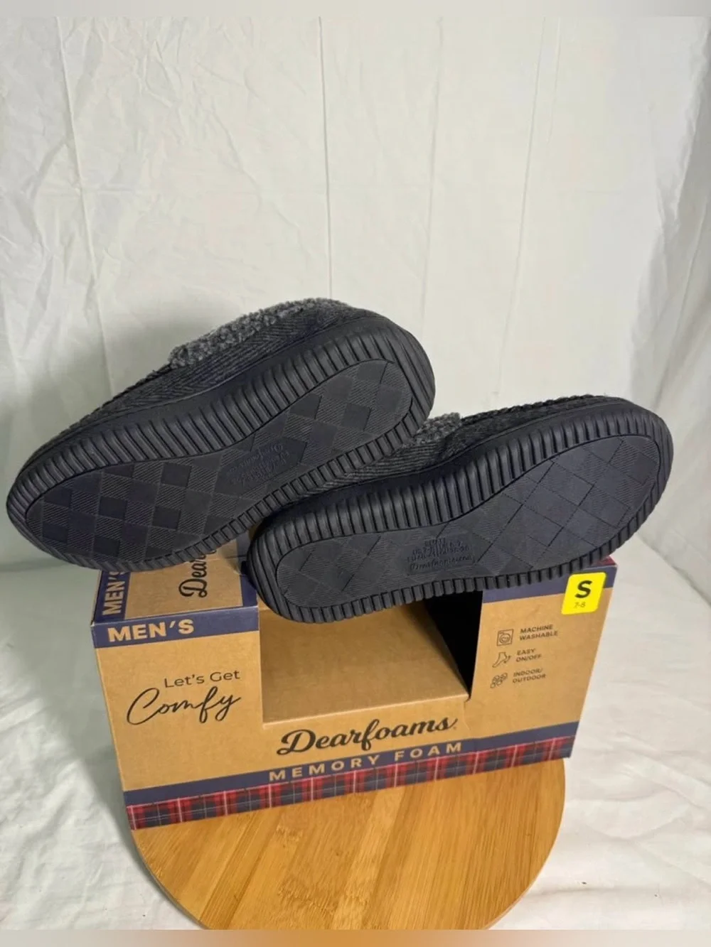 Dearfoams Men's Memory Foam Moccasin Slippers Size S 7-8 Black Gray NIB